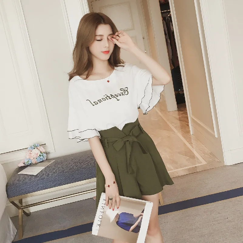 Short-Sleeved Women Flare Sleeve Letter Chiffon Blouse And Loose Wide-Leg Shorts Casual Two-Piece Set Casual Relaxed Fit Blouse Short-Sleeved Women Flare Sleeve Letter Chiffon Blouse And Loose Wide-Leg Shorts Casual Two-Piece Set Casual Relaxed Fit Blouse