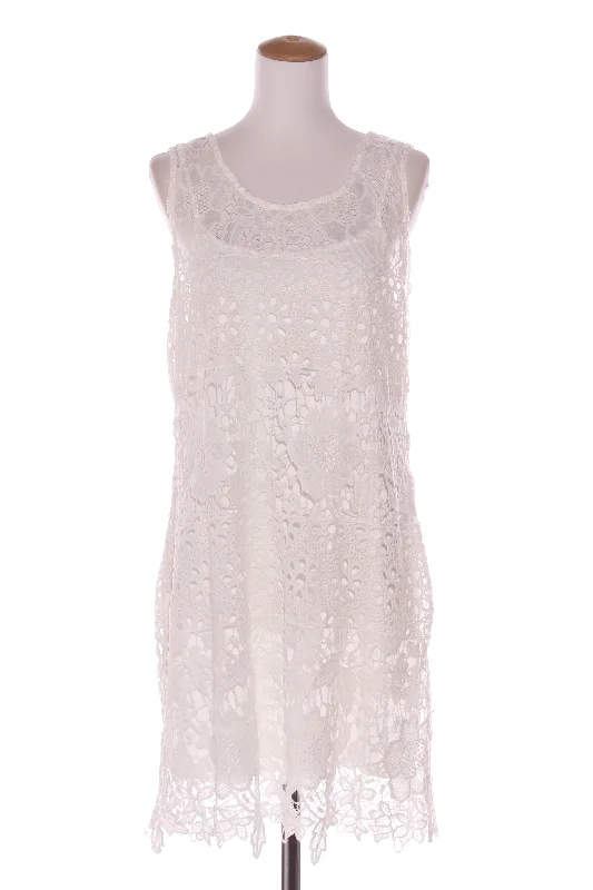 White lace dress! 14 Tunics Sophisticated sleek