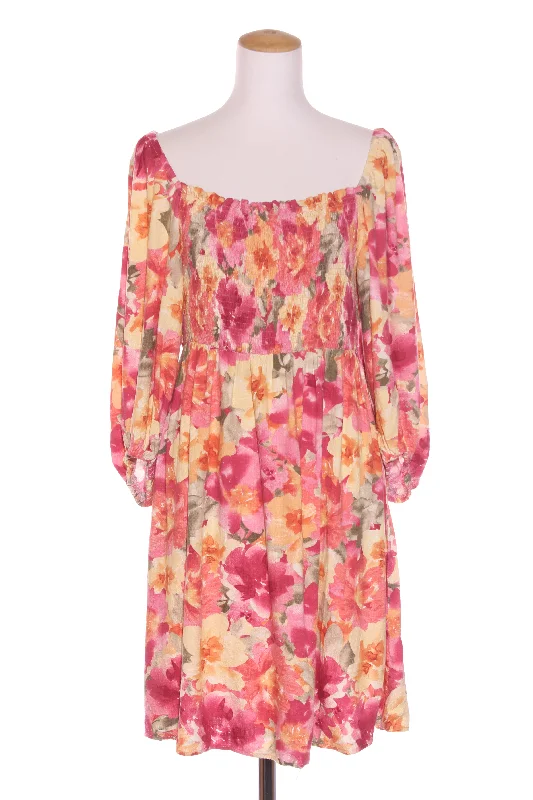 WHITE CLOSET - Linen blend shirred floral dress! 14 Tunics Versatile all-occasion