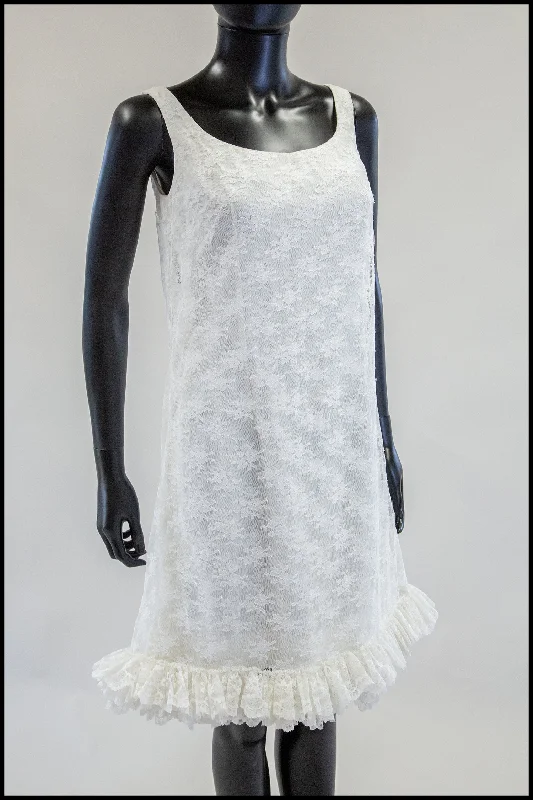 Vintage 1960s White Lace Trapeze Dress Tunics Fashionable trendy
