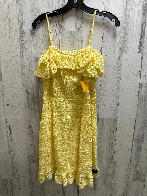 Dress Casual Midi By Clothes Mentor  Size: L Tunics Prom sequined
