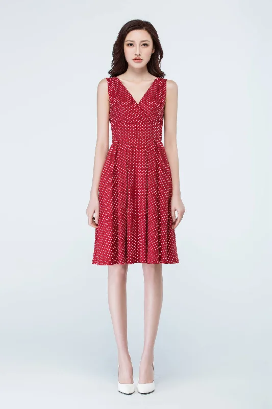 Sleeveless v-neck summer polka dot dress 1706 Shift Classic Vintage