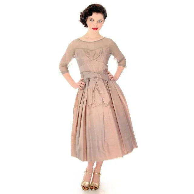 Vintage Party Dress Silk Organza in Mauve 1950s Ferman O'Grady 36-24-Free Tunics New arrival Vintage Party Dress Silk Organza in Mauve 1950s Ferman O'Grady 36-24-Free Tunics New arrival