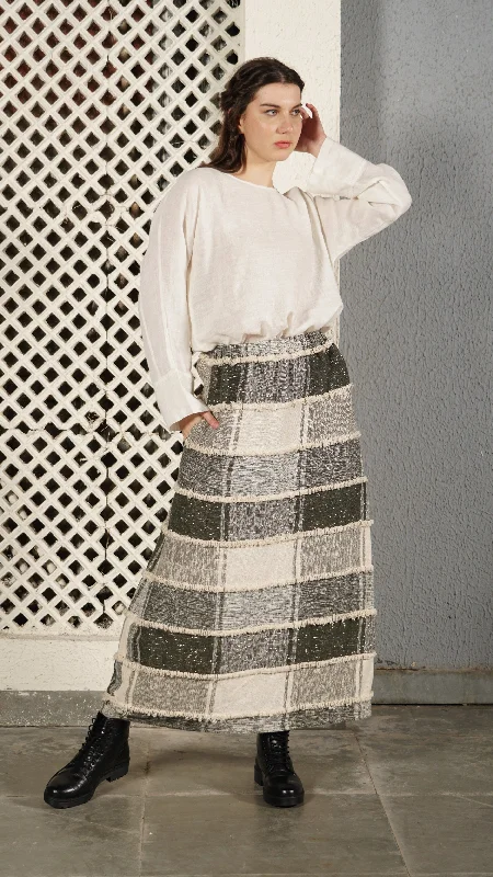 Tanner Skirt in Khaki wool skirt breathable