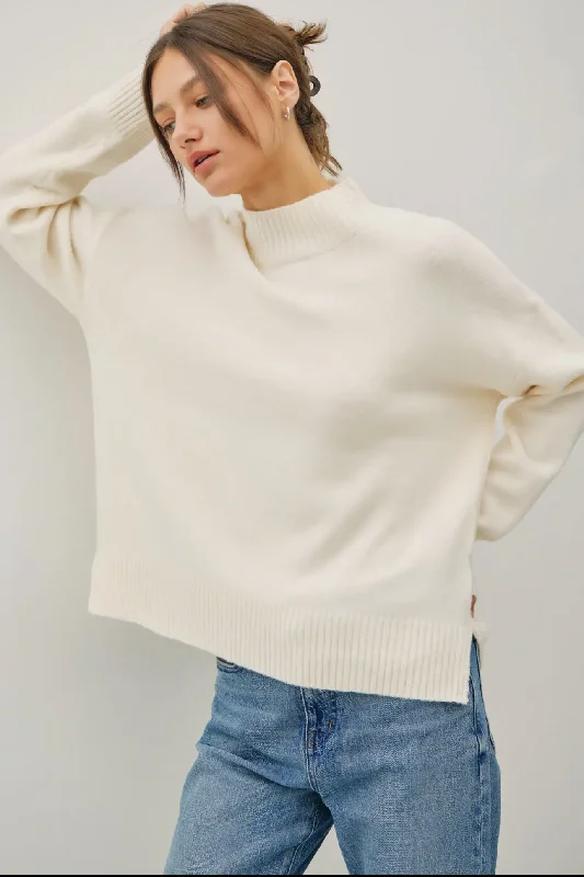 Cream Butter Soft Sweater Zippered Buttoned Snapped