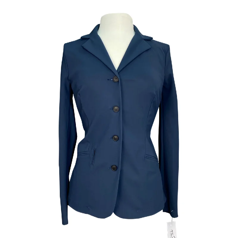 FreeJump/ Oscar & Gabrielle Show-Jacket in Navy - Women's Medium Bomber Jacket Anorak Windbreaker FreeJump/ Oscar & Gabrielle Show-Jacket in Navy - Women's Medium Bomber Jacket Anorak Windbreaker