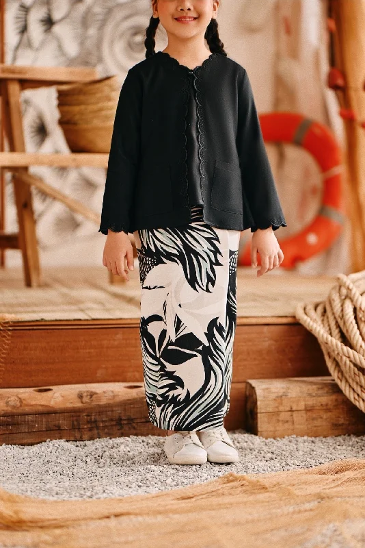 The Harbour Folded Skirt - Kaya Raya leather skirt sleek