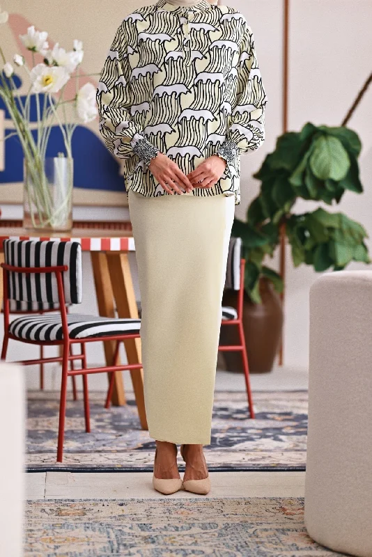 The Akari Women Folded Skirt - Baby Yellow lace skirt romantic