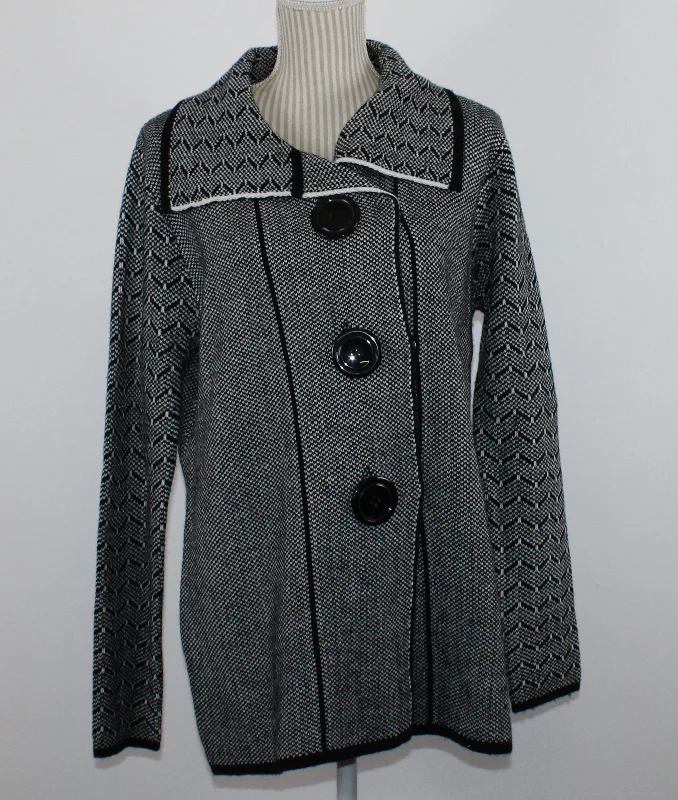 CLEO BLACK EXTRA LARGE BUTTONED SPRING/FALL KNIT JACKET LADIES MEDIUM PRE-LOVED V-Neck Jacket Boat Neck Jacket Square Neck Jacket