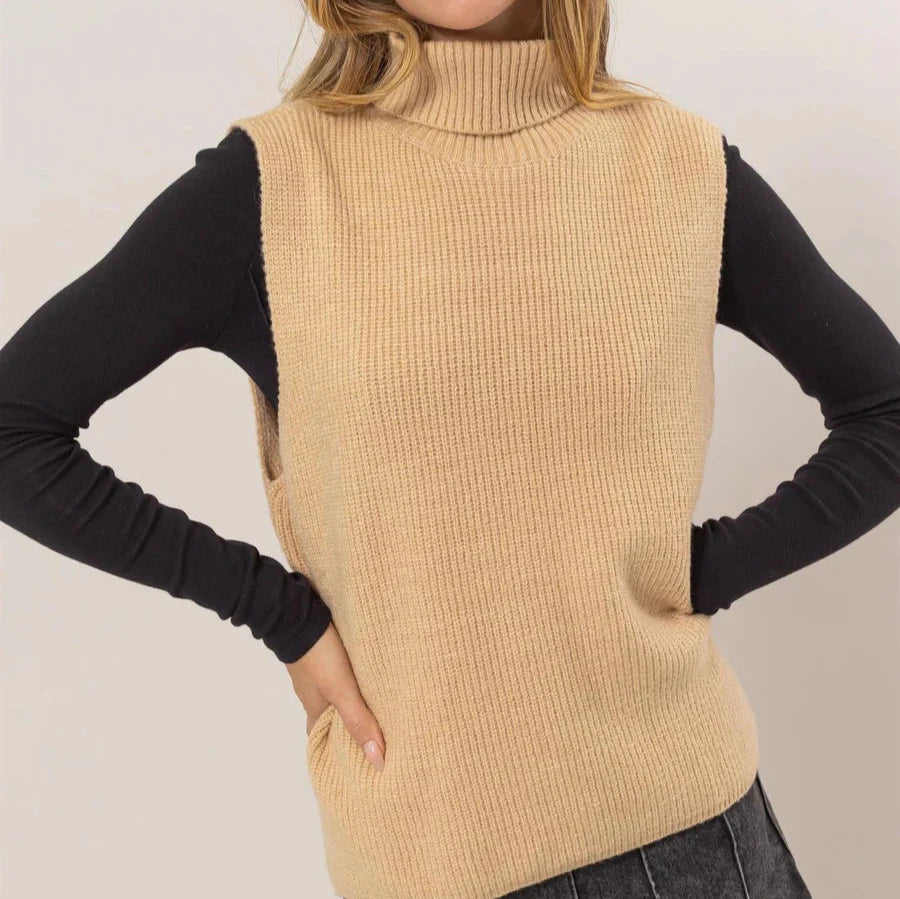 Sporty Gal Sleeveless Sweater Striped Floral Plaid